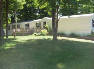 2415 Beech Dr, Kawkawlin, MI 48631