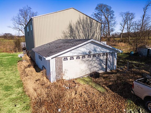 2nd image of 3170 Penchem Rd