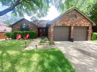 1905 Windsor Dr, Mesquite, TX 75181