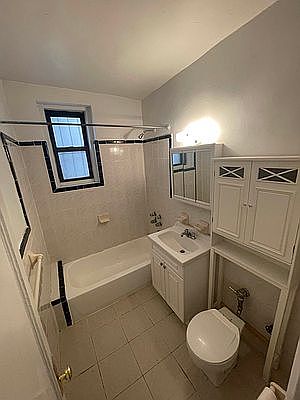 4th image of 581 Academy St #5
