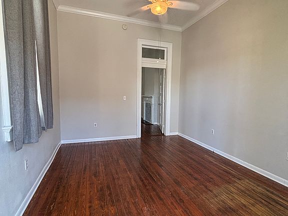 5th image of 3919 Toulouse St