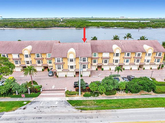 3rd image of 4234 N Ocean Dr #4234