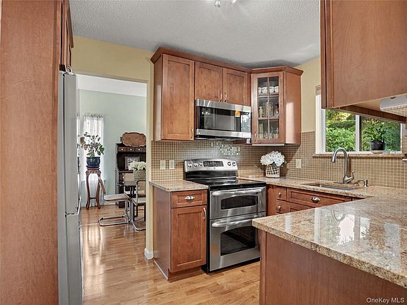 4th image of 128 Heritage Hills Drive #B