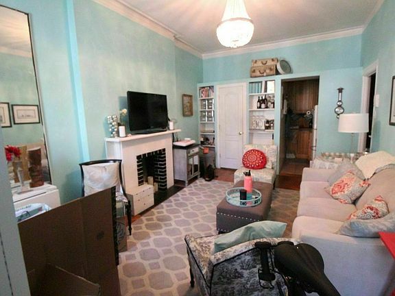 2nd image of 28 W 85th St #10F