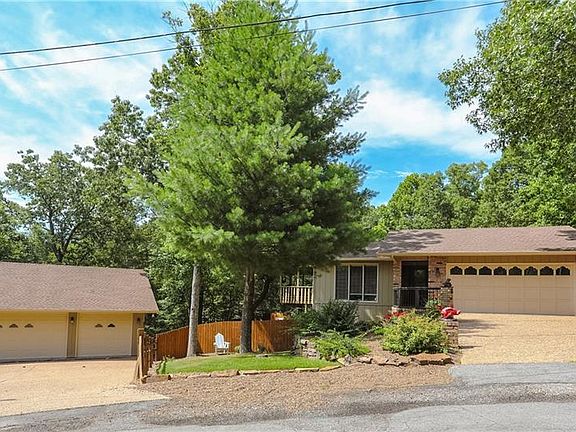 2nd image of 8 Panbury Ln