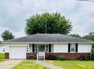 415 S Grove St, Odon, IN 47562