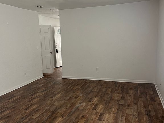5th image of 1515 W Union St