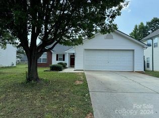 10426 Gold Pan Rd, Charlotte, NC 28215