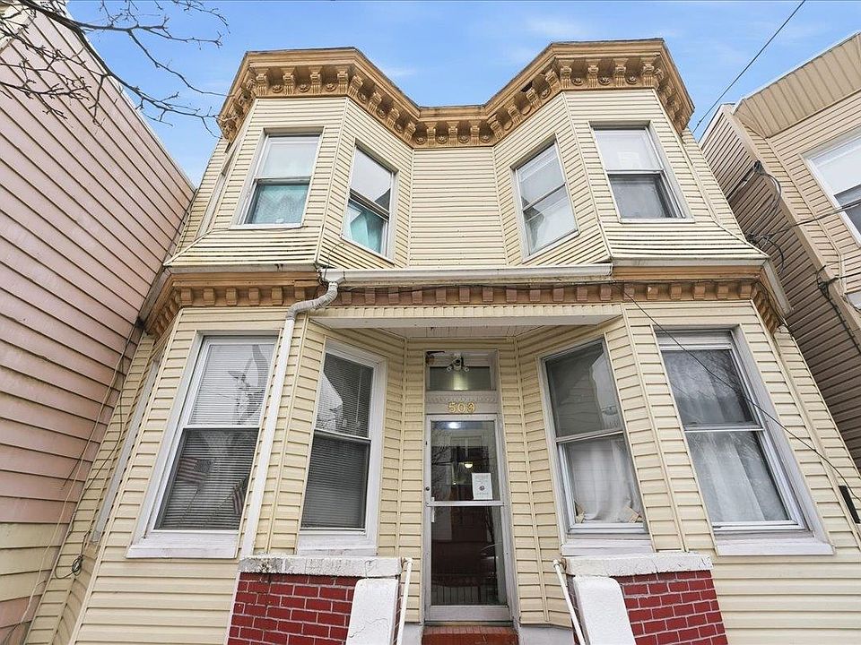 1st image of 509 Monastery Pl