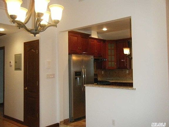 4th image of 5001 190th St