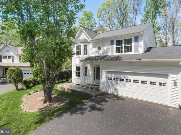 5346 Satterfield Dr, Woodbridge, VA 22193