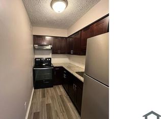 2205 Roslyn Ave APT 301, Baltimore, MD 21216