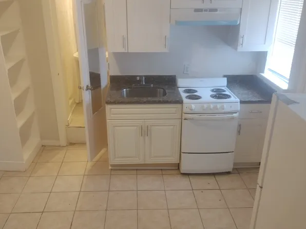 (undisclosed Address), Galveston, TX 77551