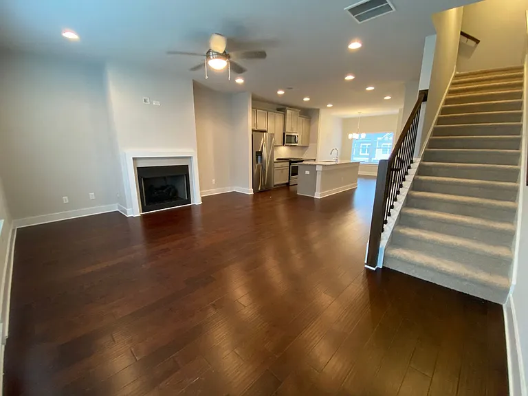 3779 Oxford Cir — Photo 9
