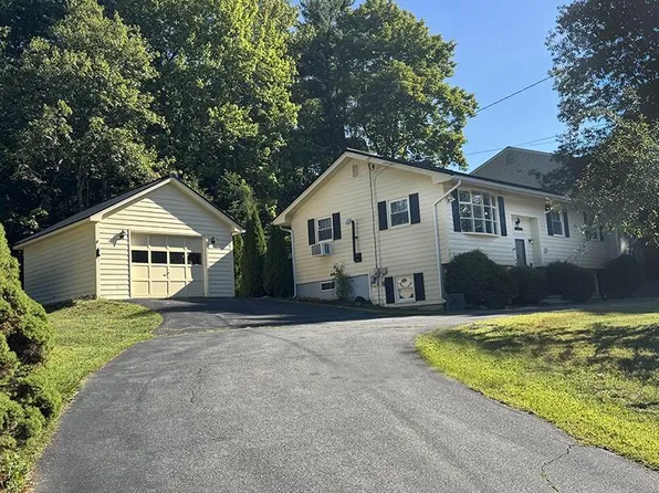 105 Windsor Avenue, Augusta, ME 04330