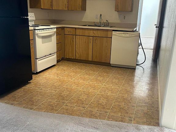 3rd image of 707 Neel St