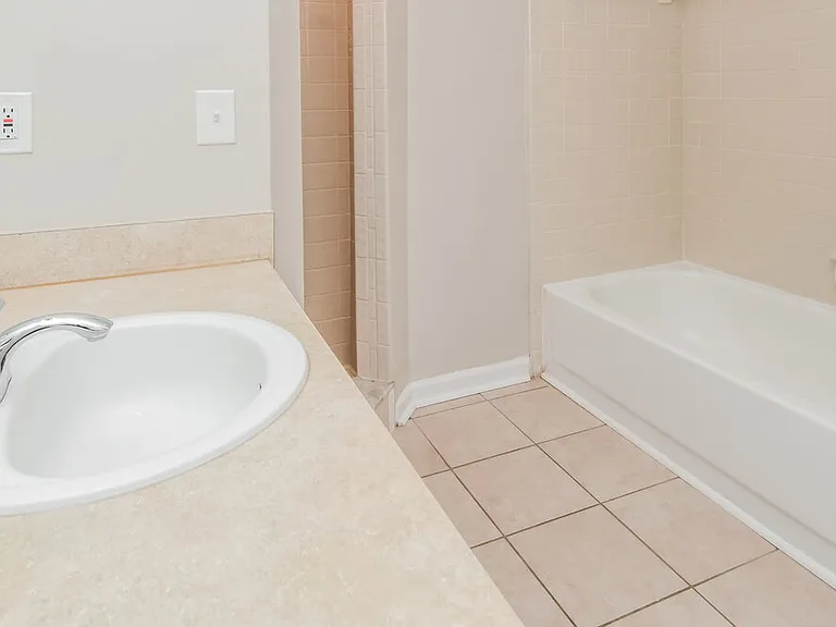 8850 Cherry Hill Dr — Photo 12