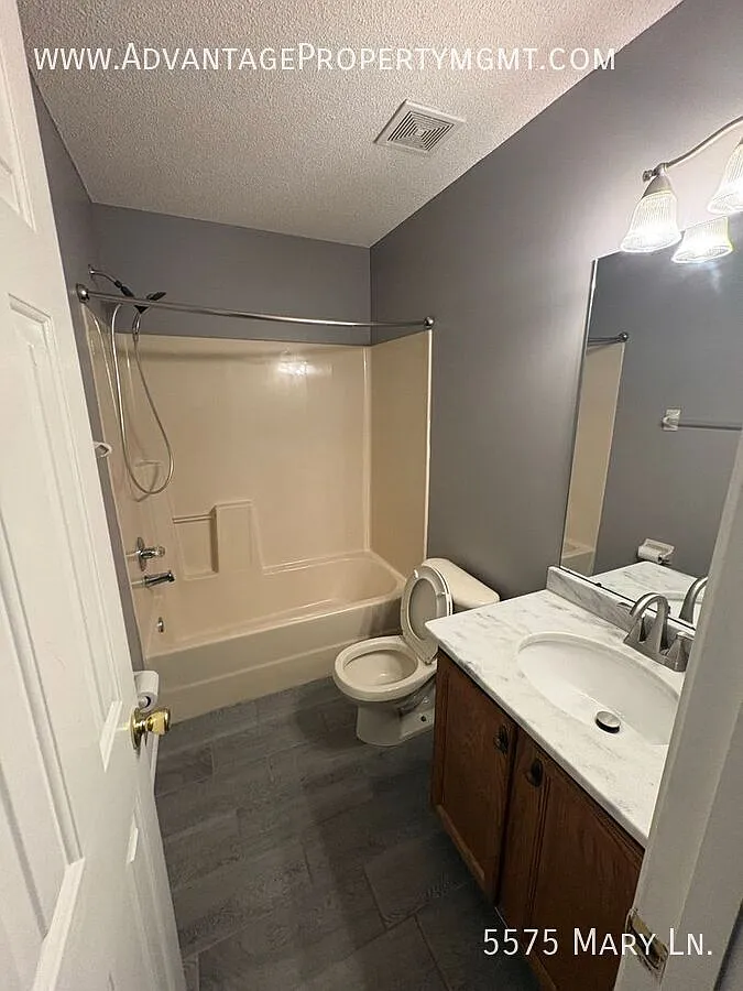 Spacious and well-maintained home located in the heart of Arlington! — Photo 4