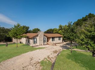 100 Valley Ridge Dr, Kerrville, TX 78028