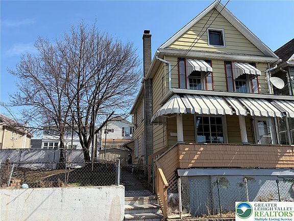 2nd image of 17 Oneil Ave