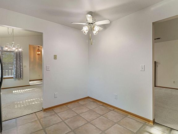 5th image of 5509 Cambridge LANE #6
