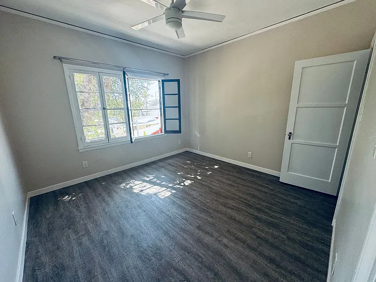2135 Fair Park Ave — Photo 27