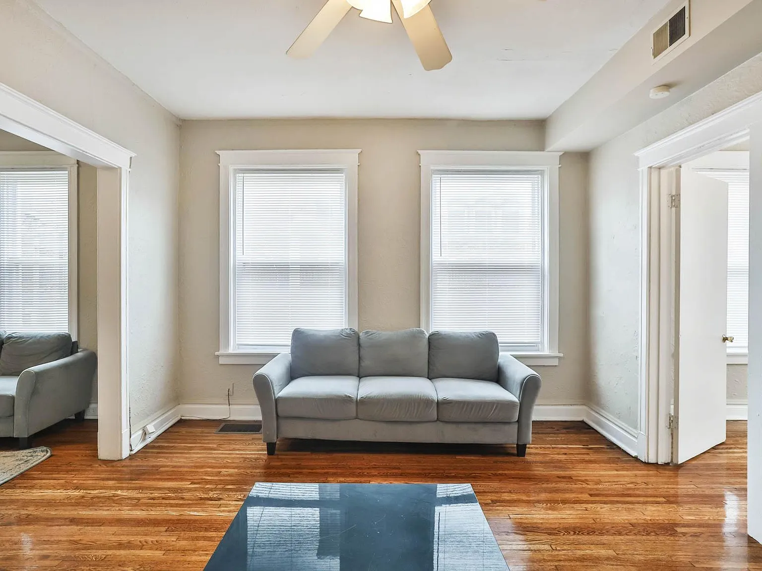 2 bed, 1250 sqft, $1,895 — Photo 3