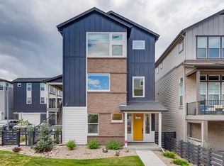 8882 Southurst St, Highlands Ranch, CO 80129