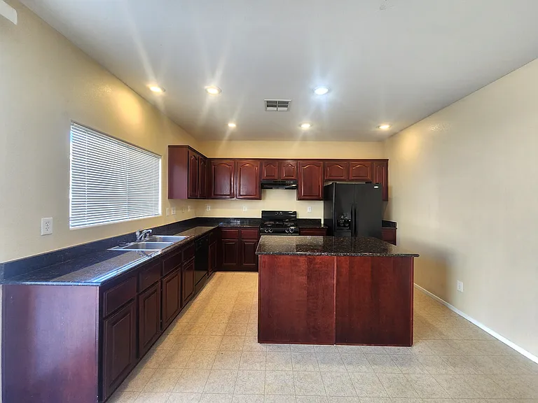3432 Barada Heights Ave — Photo 6