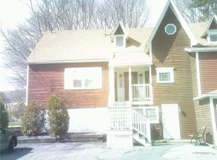 55 Reeland Ave APT 1, Warwick, RI 02886