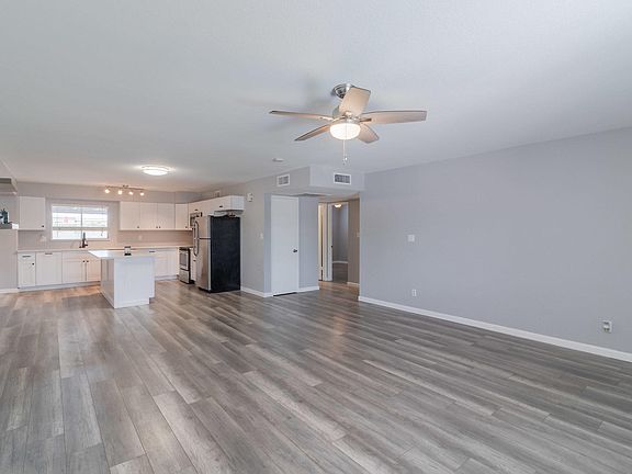 4th image of 2141 W 8th Ave