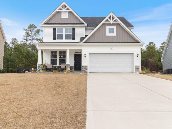 365 Timber Skip Dr, Spring Lake, NC 28390