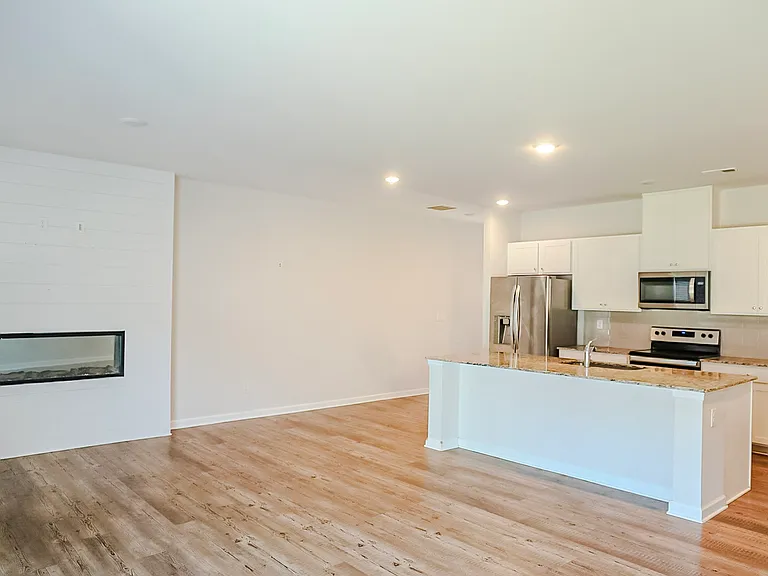 5312 Melbourne Ln — Photo 6