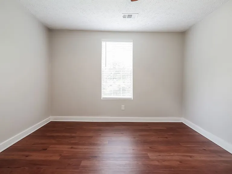 1472 California Ave — Photo 10