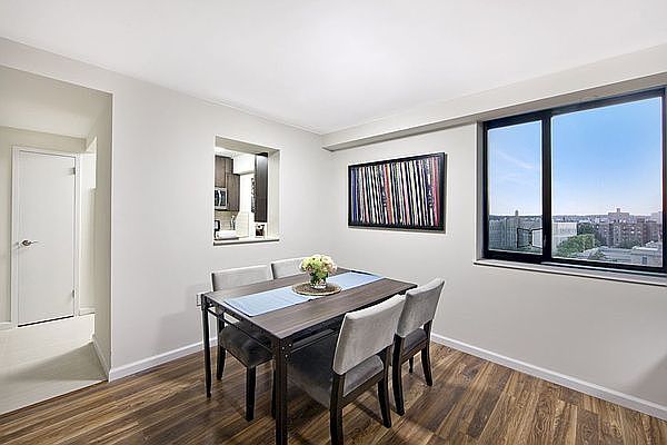 1st image of 2763 Morris Ave APT 402