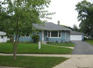 2352 Nebraska Rd, Rockford, IL 61108