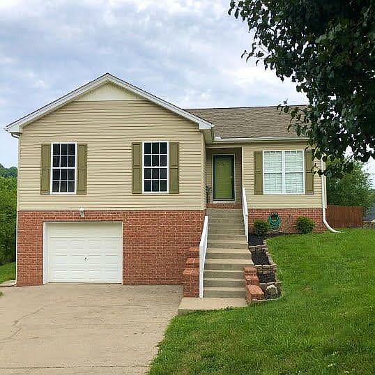 1st image of 105 Cimmaron Dr