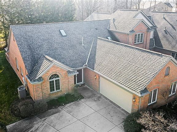 2nd image of 2570 Vienna Estates Dr