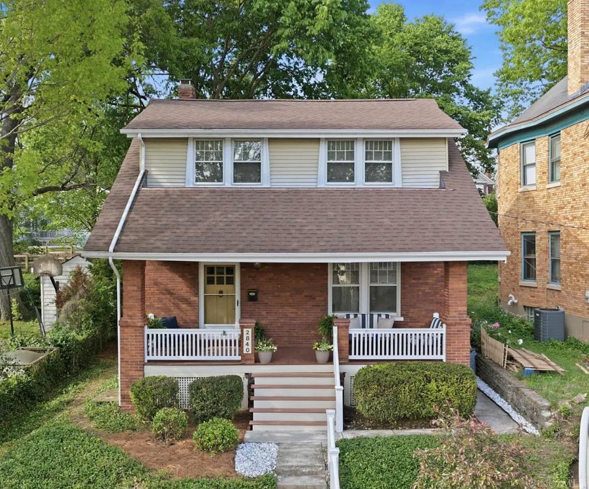 4 bed, 2.5 bath, 1836 sqft, $3,695 — Photo 1