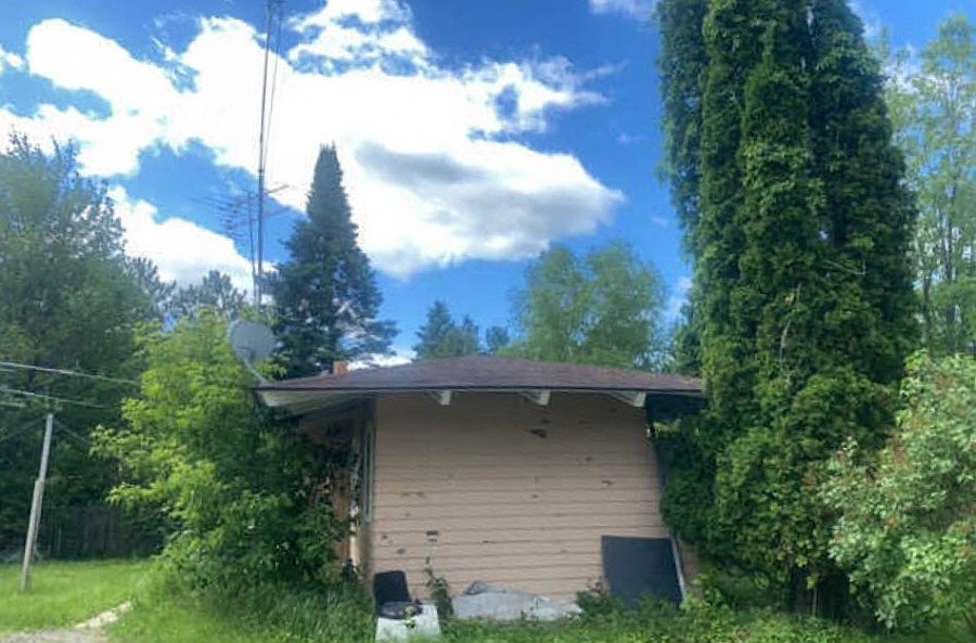 2nd image of 730 NE 7th Ave