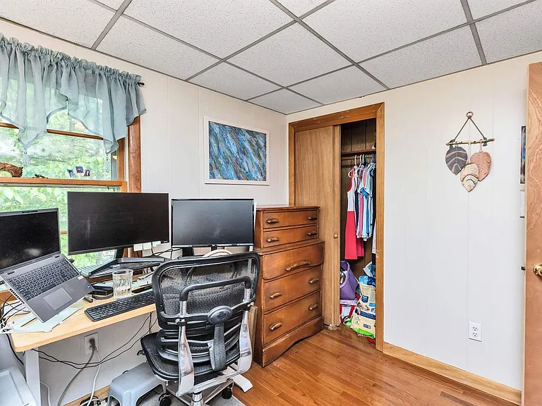 16 Clark Ave — Photo 30