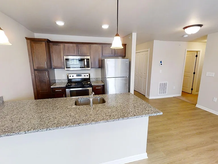 Glen Esk Apartments — Photo 43