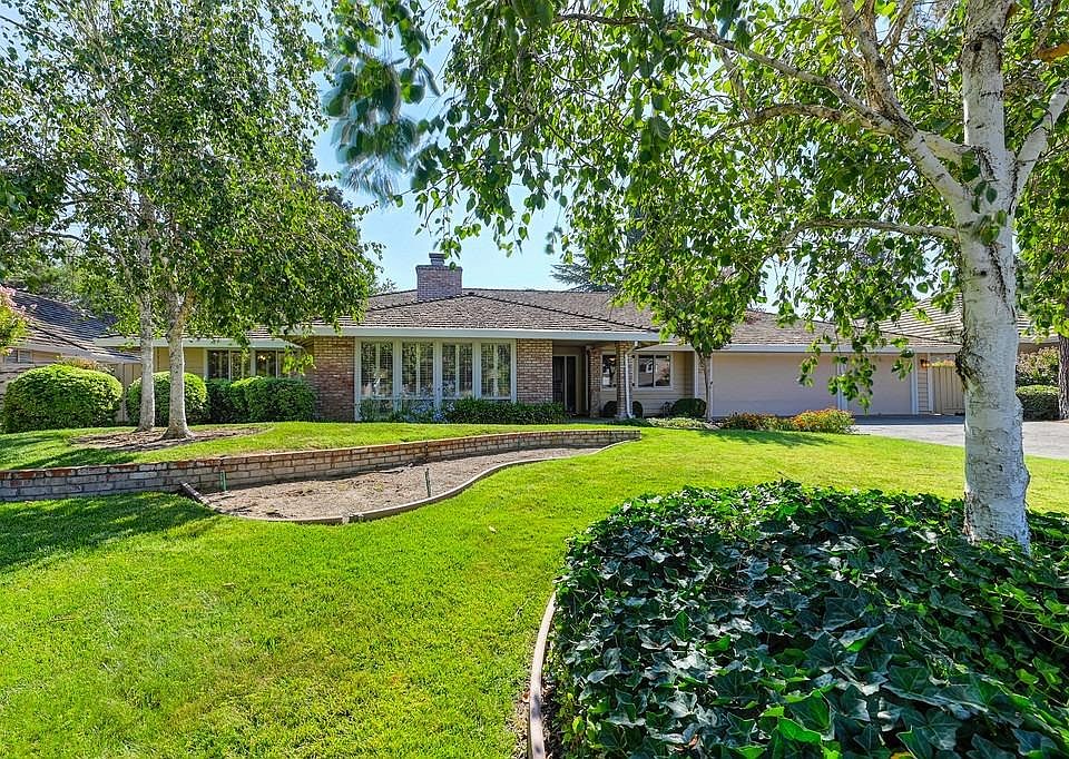 1st image of 27169 E El Macero Dr