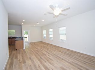 6715 McWilliams Dr, Houston, TX 77091