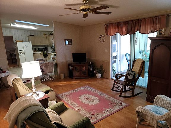 3rd image of 188 Date Palm Ct