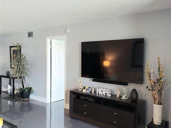 2nd image of 10207 Sunrise Lakes Blvd APT 106