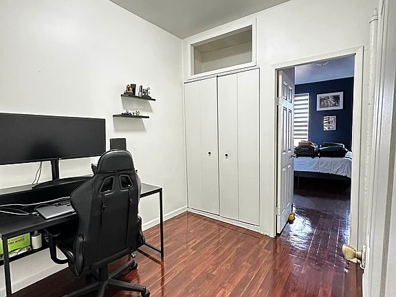 3rd image of 34 Scholes St APT 4R