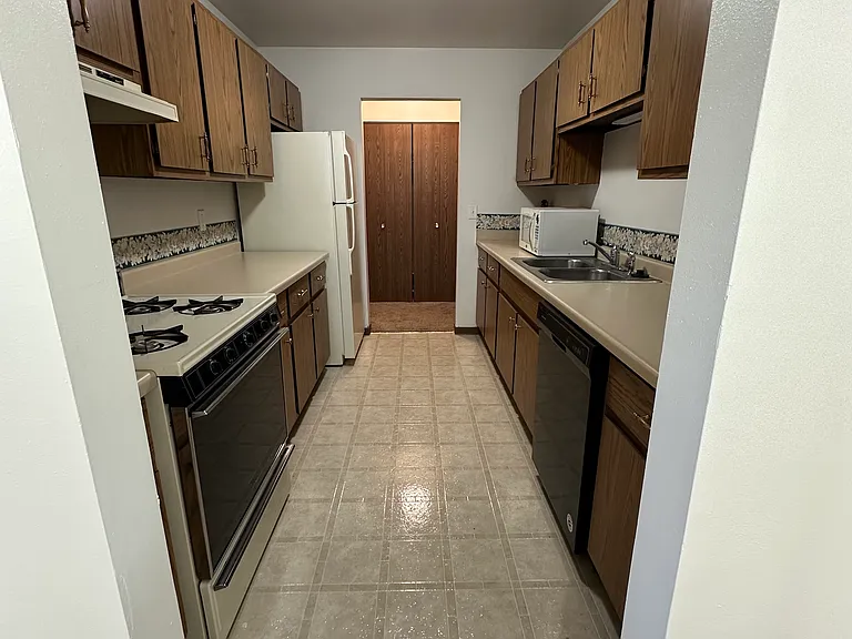 405 E Paradise Dr #7 — Photo 2