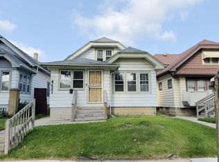4621 N 30th STREET, Milwaukee, WI 53209