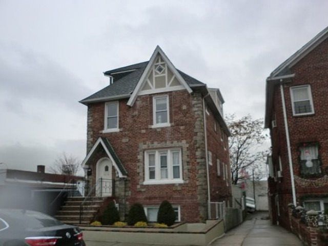 2nd image of 3256 76th St